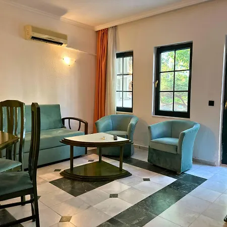 Hotel Club Mel 3*